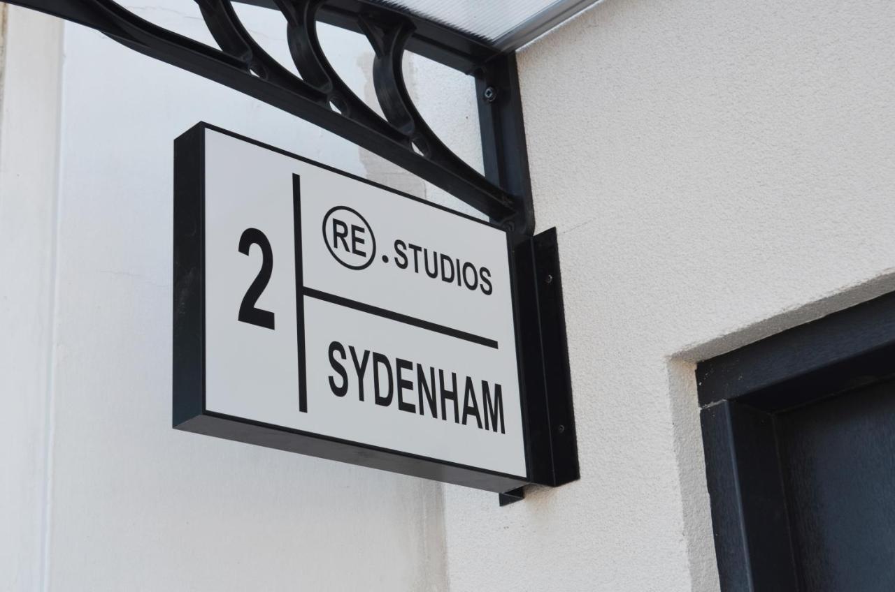 Lovely Studio Apartment With Access For Wheel-Chairs In Sydenham London Exterior photo